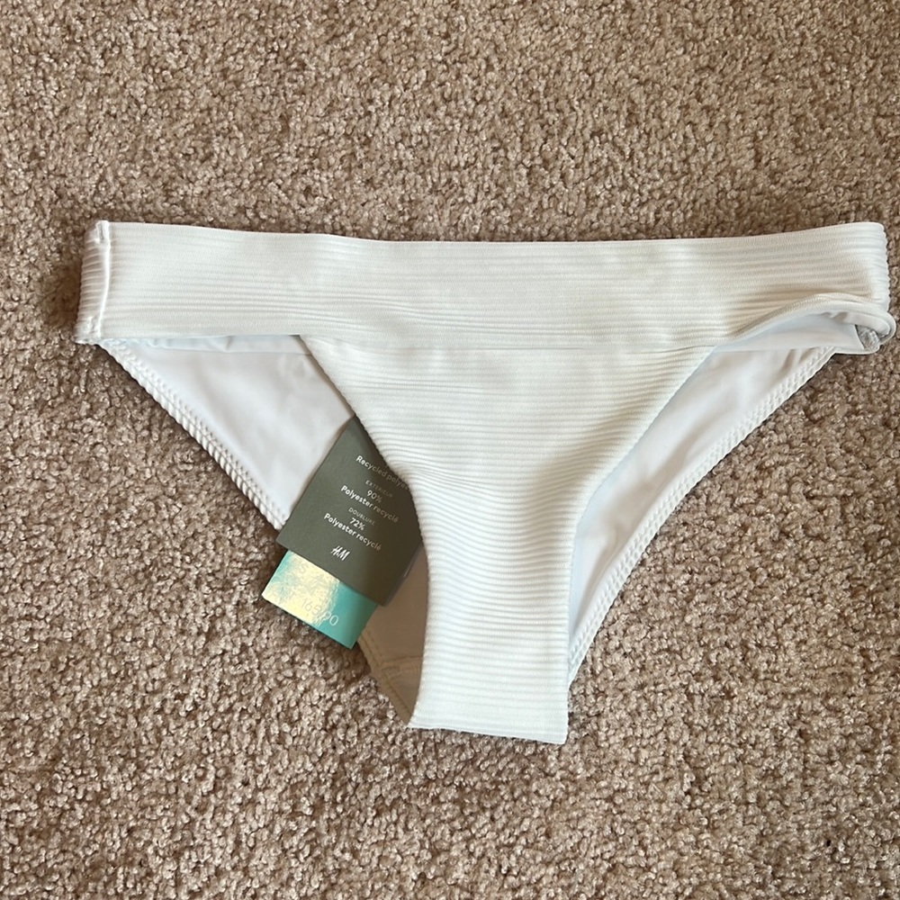 H&M white bikini bottom size 4 nwt